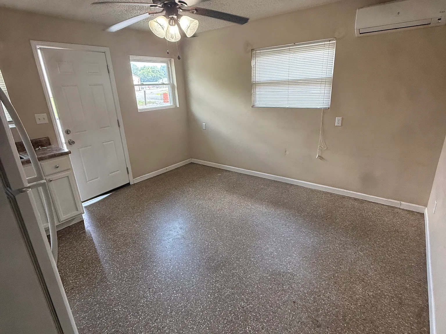 1 bed, 500 sqft, $1,000 — Photo 4