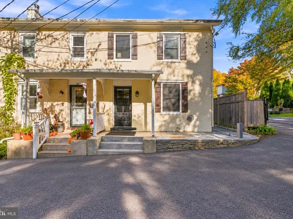 58 Grants Aly, Lambertville, NJ 08530