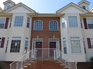 1467 Barnhardt Ln #703, Rahway, NJ 07065