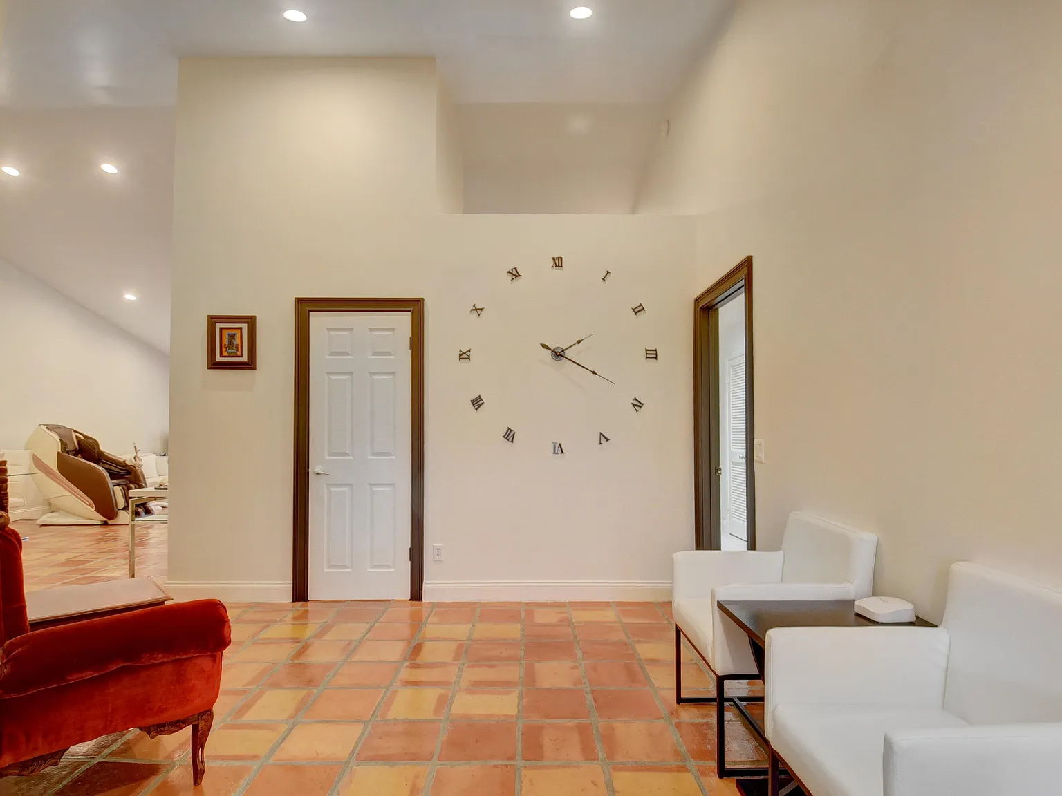 2 bed, 2.5 bath, 2036 sqft, $2,700 — Photo 3