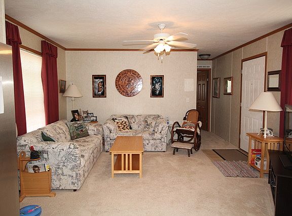 5th image of 302 Jones Dr