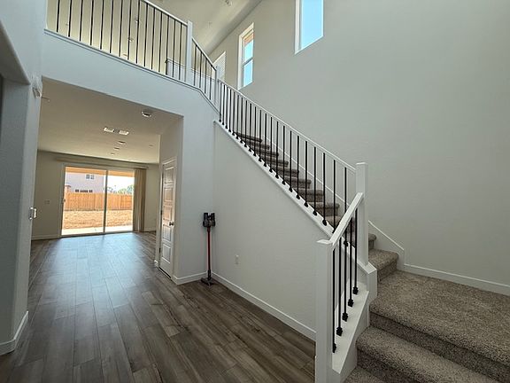 4th image of 1490 Abrozo Way