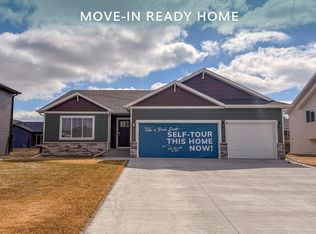 1474 66th Ave S, Fargo, ND 58104