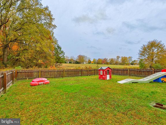 2nd image of 11749 Buckingham Dr