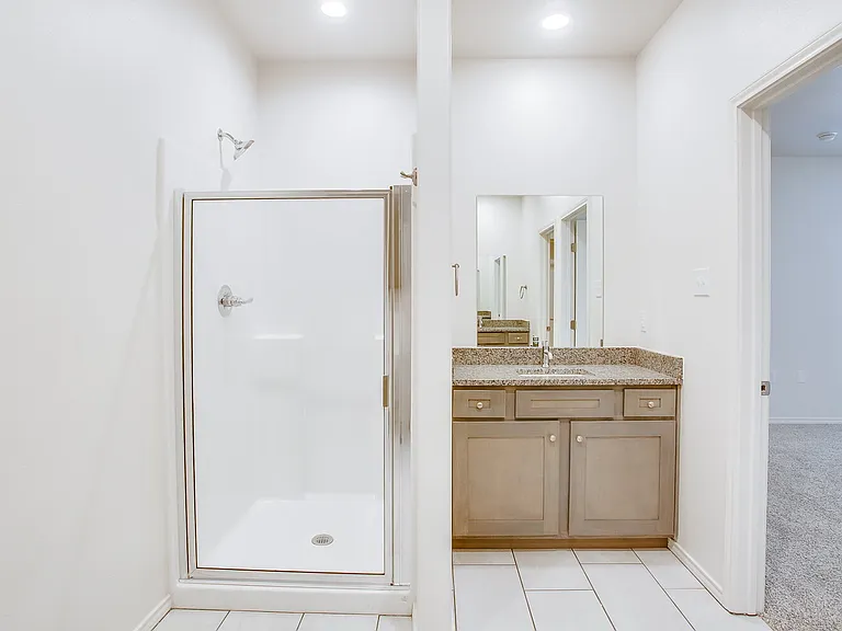 1716 Corpus Ave — Photo 7