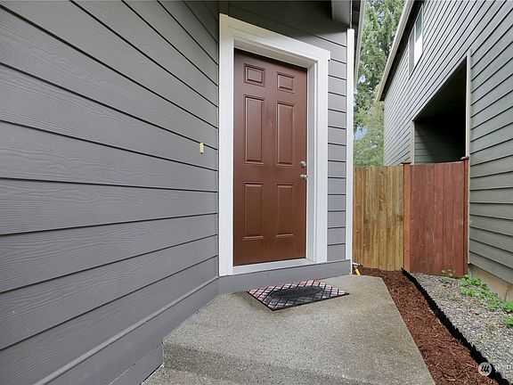 3rd image of 7701 181st Street E
