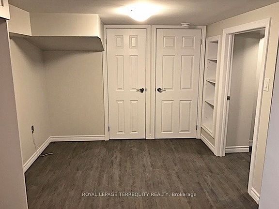 3rd image of 79 Ionview Rd Unit 1