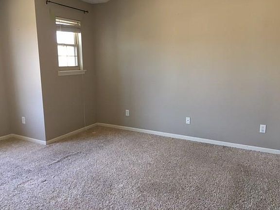 4th image of 7053 Village Oaks Dr