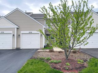 2938 Rutland Cir, Naperville, IL 60564