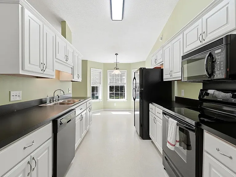 722 Drawbridge Dr — Photo 8