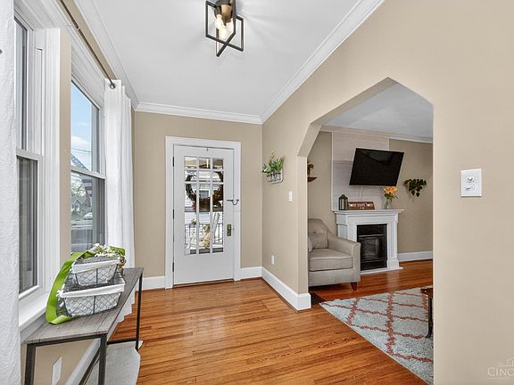 5th image of 4345 Clifford Rd