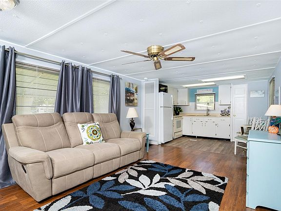 5th image of 6440 Fleetwood Ct