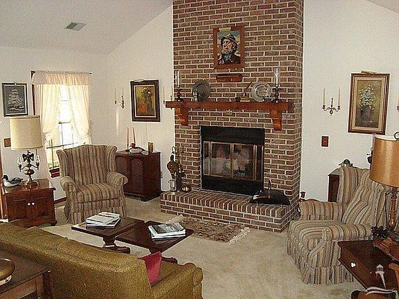 5th image of 38 Calabash Dr
