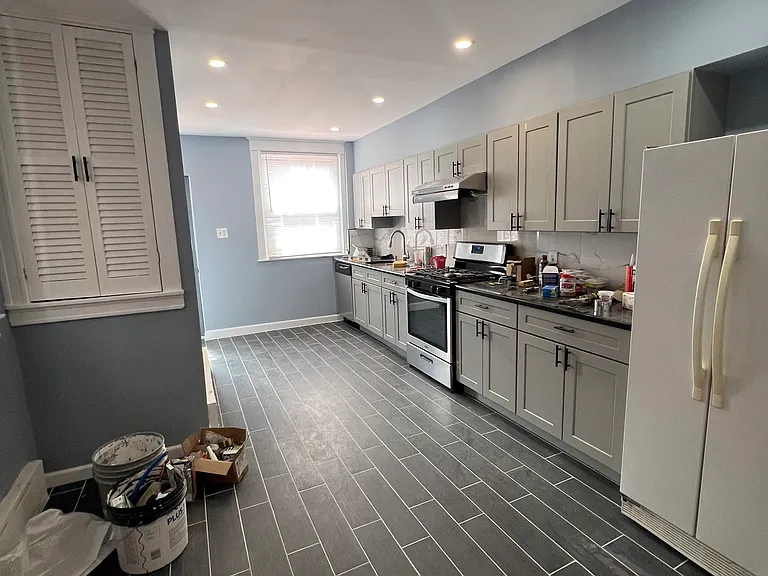 3322 Cottman Ave — Photo 7