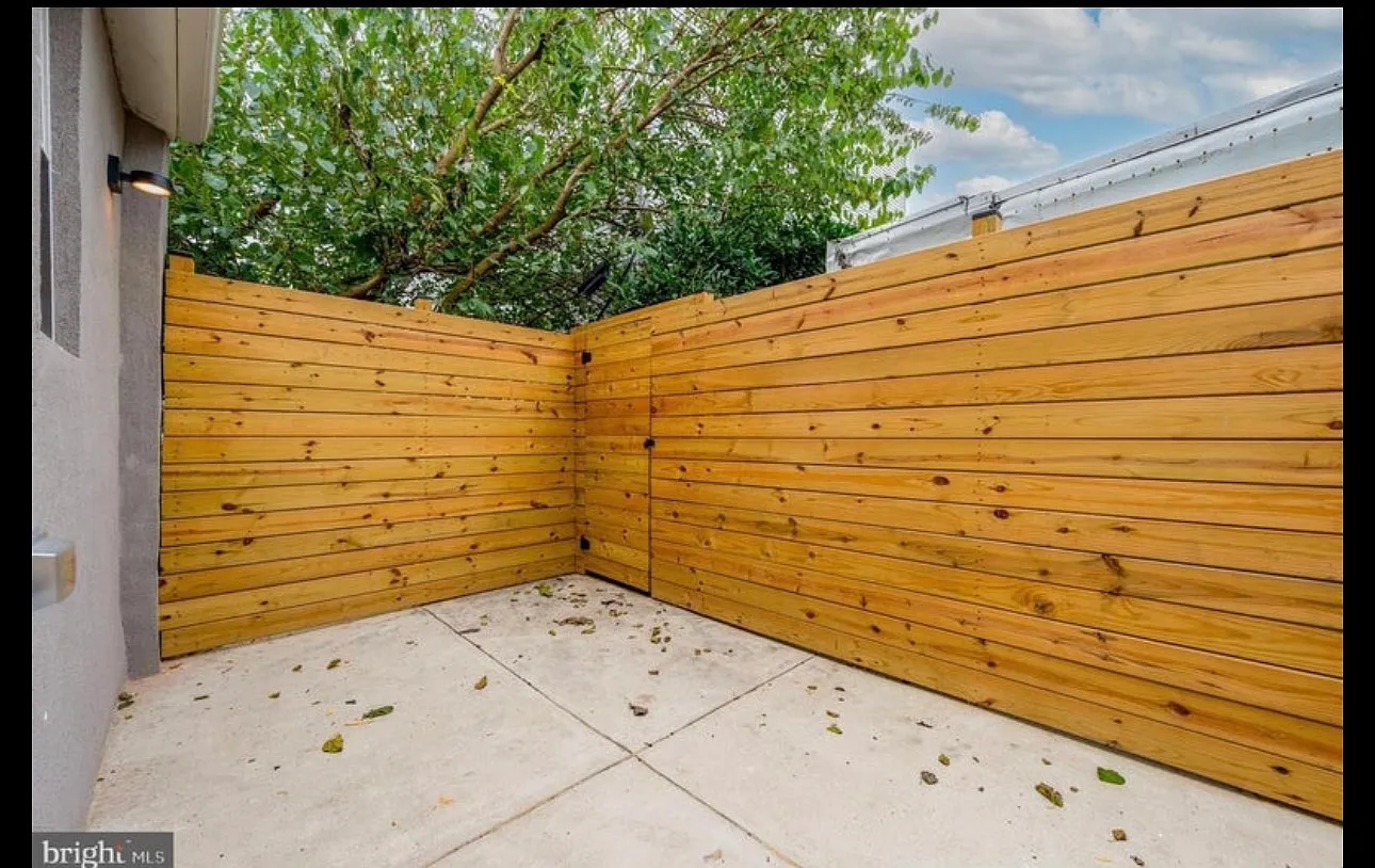 2 bed, 1500 sqft, $1,000 — Photo 4