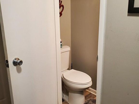 1st floor Bathroom at Front Door