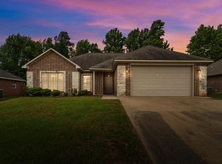 5005 Hidden Acres Dr, Texarkana, TX 75503