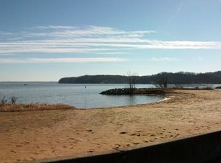 7 Waterbury Ct, Stafford, VA 22554