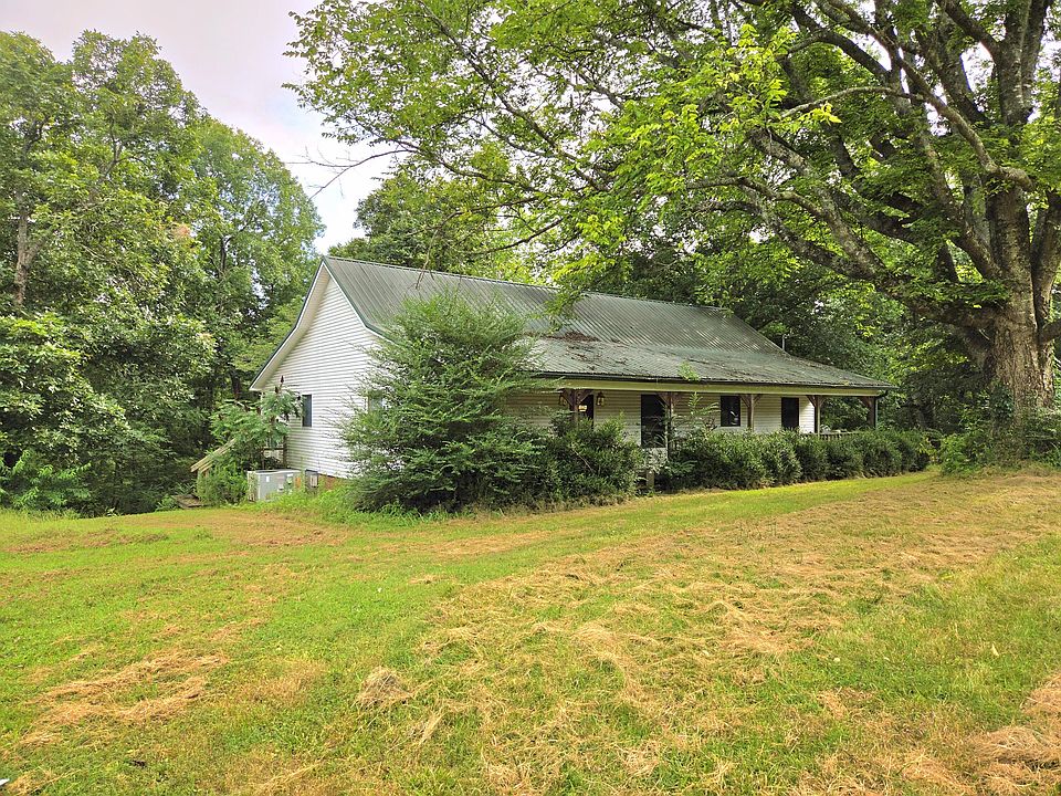 1st image of 642 Oakley Rd