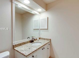 1 Sagebush Ln, Hilton Head Island, SC 29926
