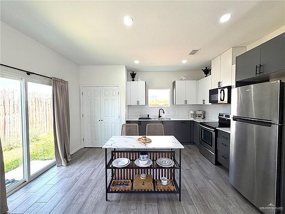 5th image of 1521 E Karen Dr #C