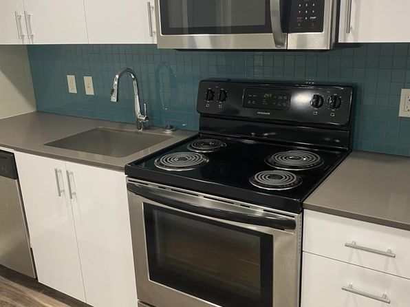 2017 N Blackwelder Ave #11