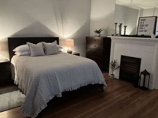 2 bed, 1869 sqft, $2,395 — Photo 2