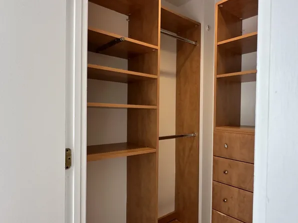 600 Harbor Boulevard image 15 of 32