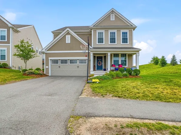 2 Poplar Ln #2, Hopkinton, MA 01748