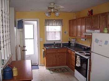 1st image of 6818 Creston Dr