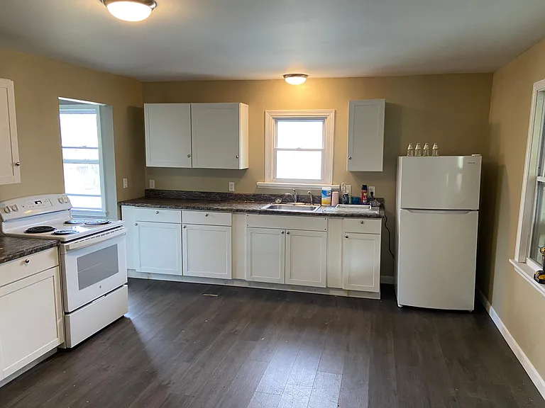 56 Clinton Ave #3 — Photo 6