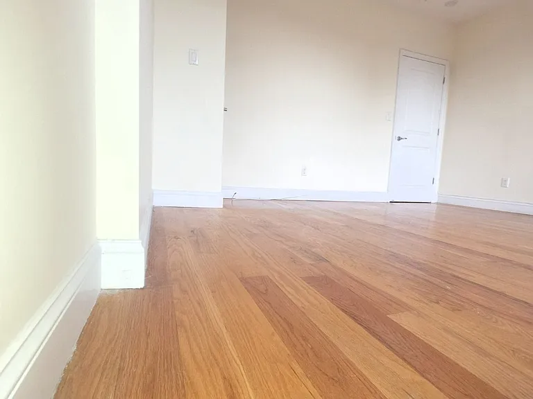 30 Rogers Ave #3A — Photo 2