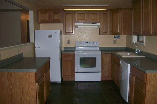 5th image of 40 E Alder Pl E