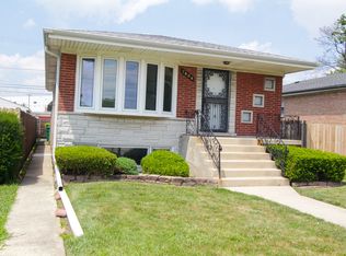 7804 Newland Ave, Burbank, IL 60459