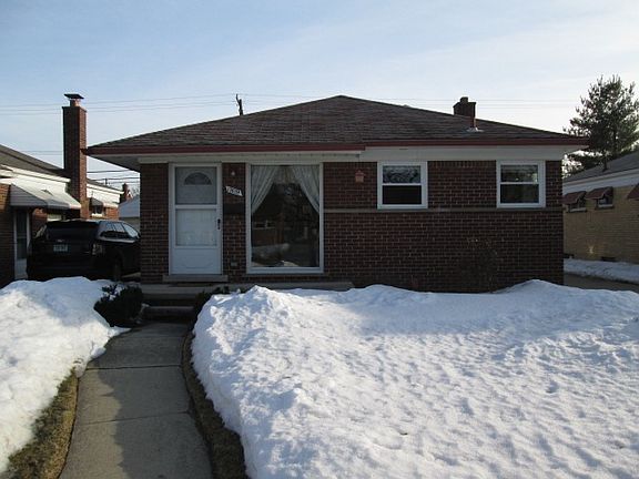 2nd image of 17639 Leslie Ave