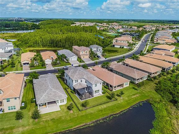 5th image of 2428 Oakwood Preserve Dr