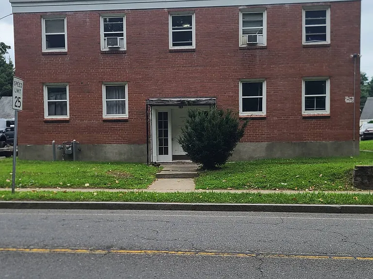 133 Prospect St — Photo 6