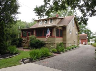 1416 E 300th St, Wickliffe, OH 44092