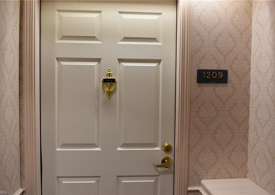 2nd image of 100 Asbury Ln APT 1209