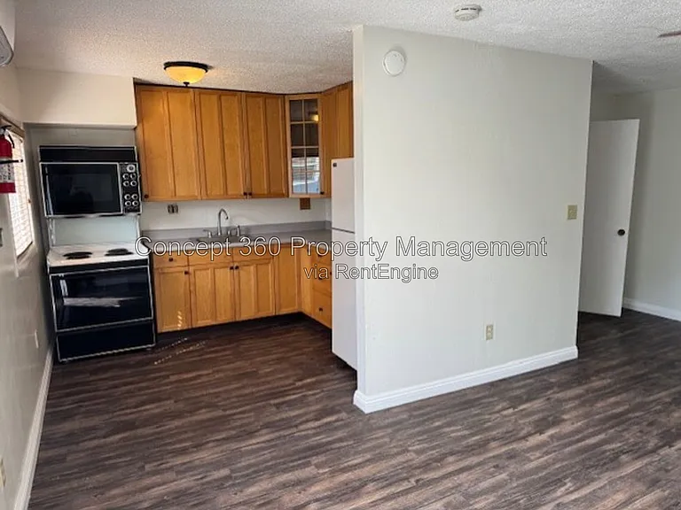 157 E Harcourt St — Photo 9