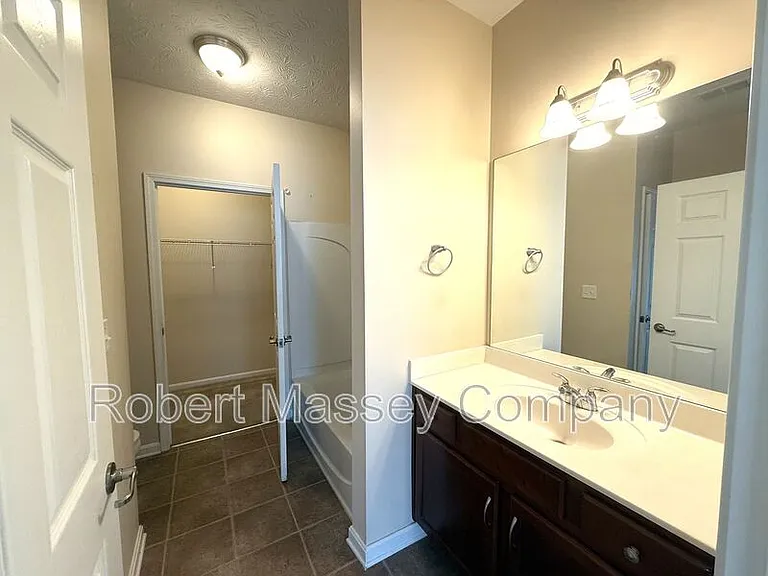 9400 Clubview Dr #101 — Photo 12
