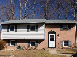 12527 Oakwood Dr, Woodbridge, VA 22192