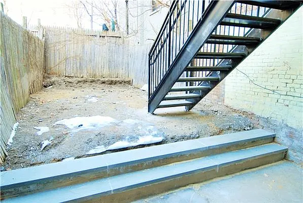 Rented by R New York | media 28