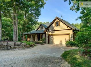 8155 W 172nd Ter, Overland Park, KS 66085