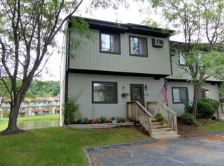 6001 Chelsea Cv N, Hopewell Junction, NY 12533