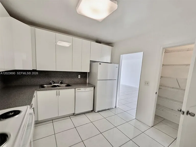 9801 Collins Ave #11M — Photo 23