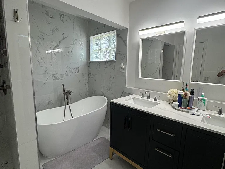 8651 NW 21st Ct — Photo 16