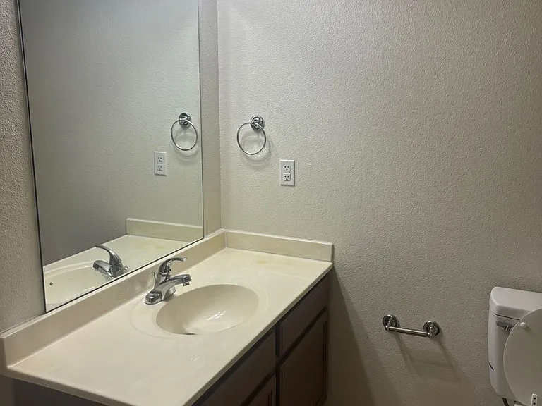 Kinway Apartments - TK — Photo 24