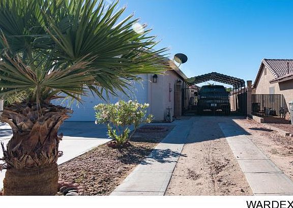 3rd image of 1630 E Segovia Way