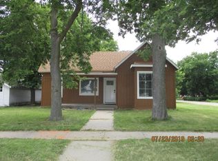 822 N Elm St, Grand Island, NE 68801